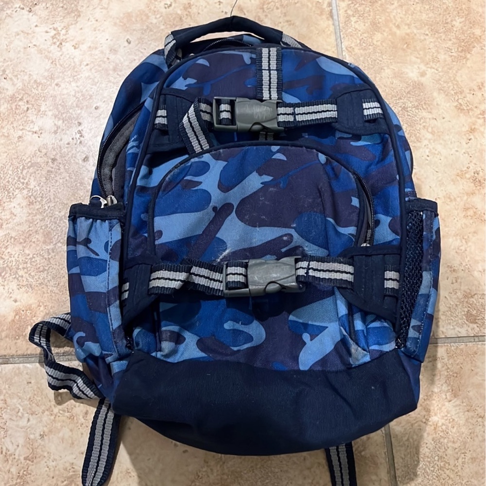 Backpack pottery barn size small camo